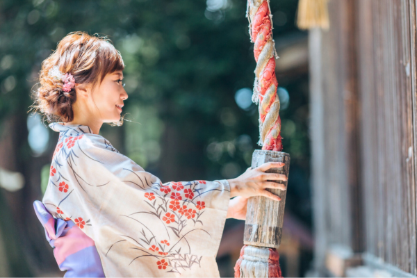 神社 鈴 参拝