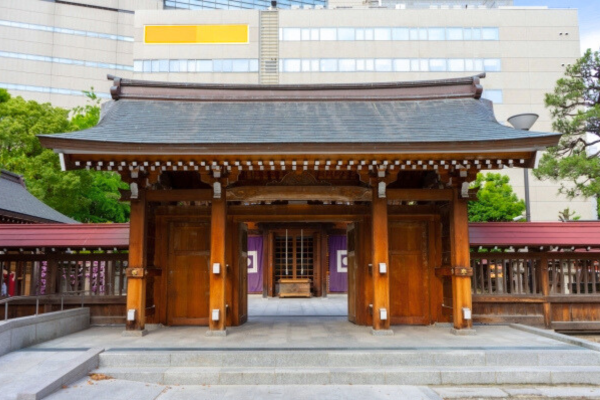 警固神社 福岡 天神 初詣