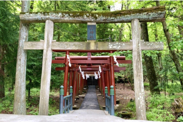 新屋山神社 山梨 初詣