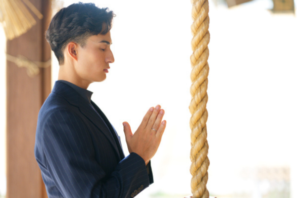 厄払い 厄除け 祈願 祈祷 服装 男女 NG 持ち物 コーデ