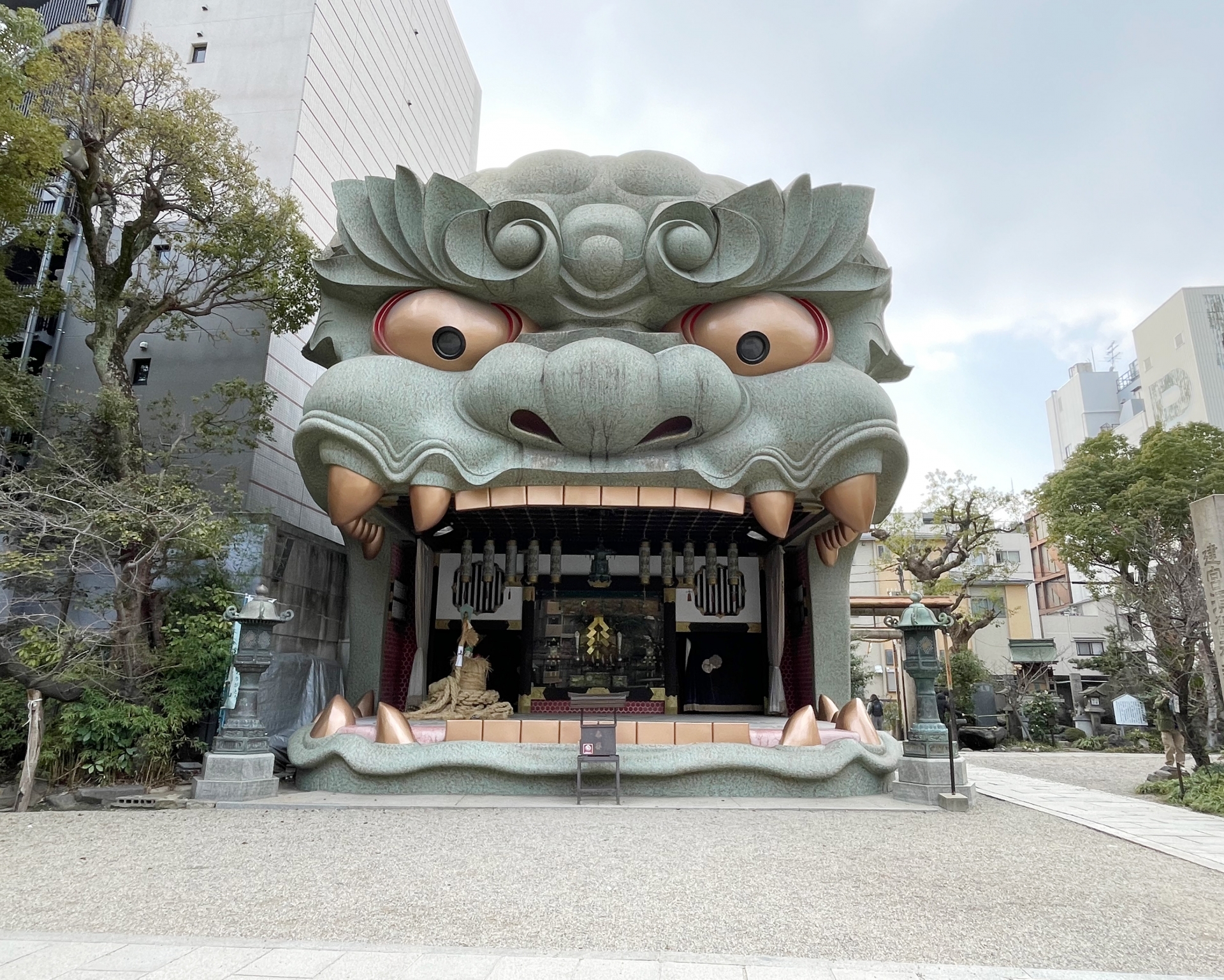 難波八坂神社　獅子殿