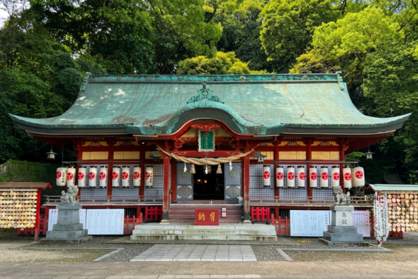 八幡朝見神社