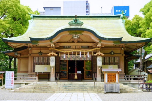 坐摩神社