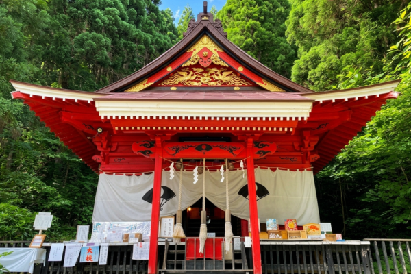 御座石神社
