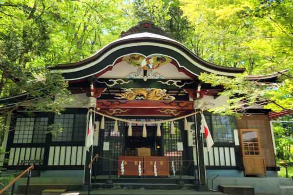 新屋山神社