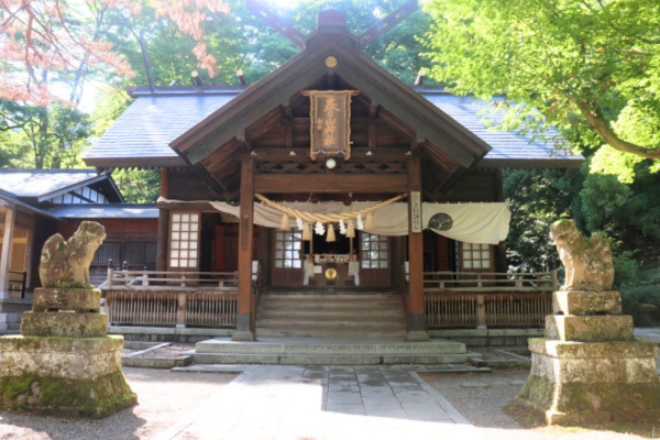 春日山神社