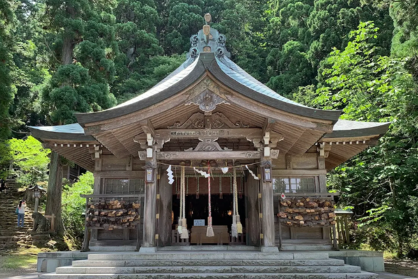 真山神社