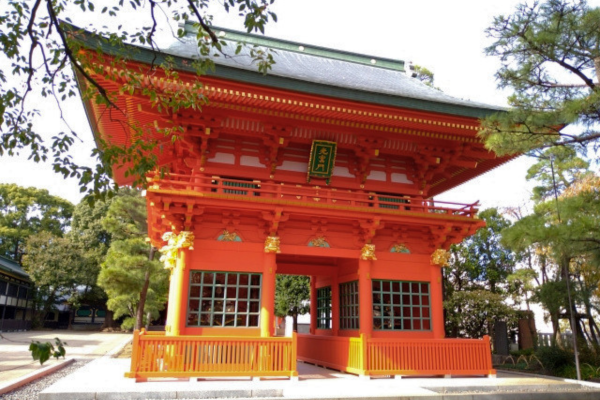 穴八幡宮