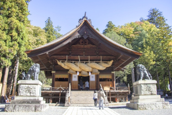 諏訪大社下社秋宮