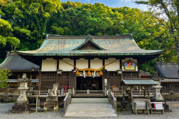 闘鶏神社
