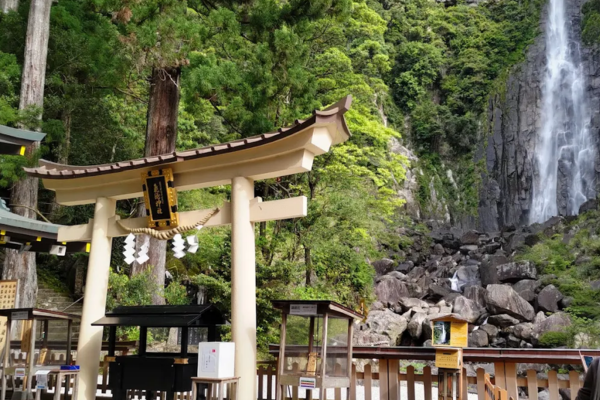 飛瀧神社
