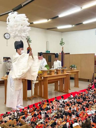 越谷香取神社 人形供養