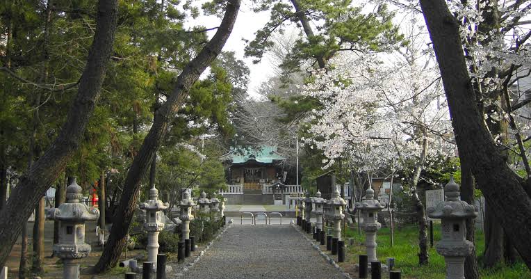 鶴嶺八幡宮 人形供養