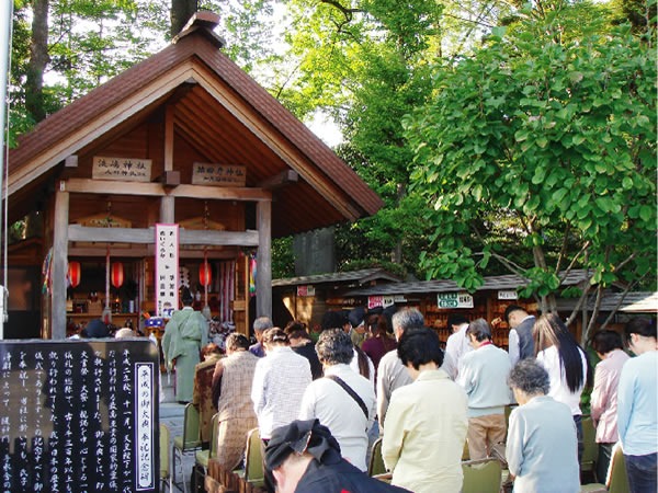 玉村八幡宮 人形供養