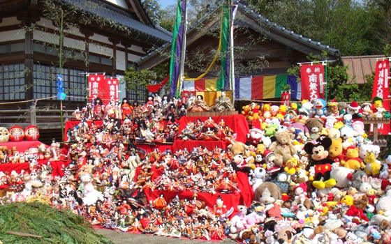 倉留寺(出雲厄除け大師) 人形供養
