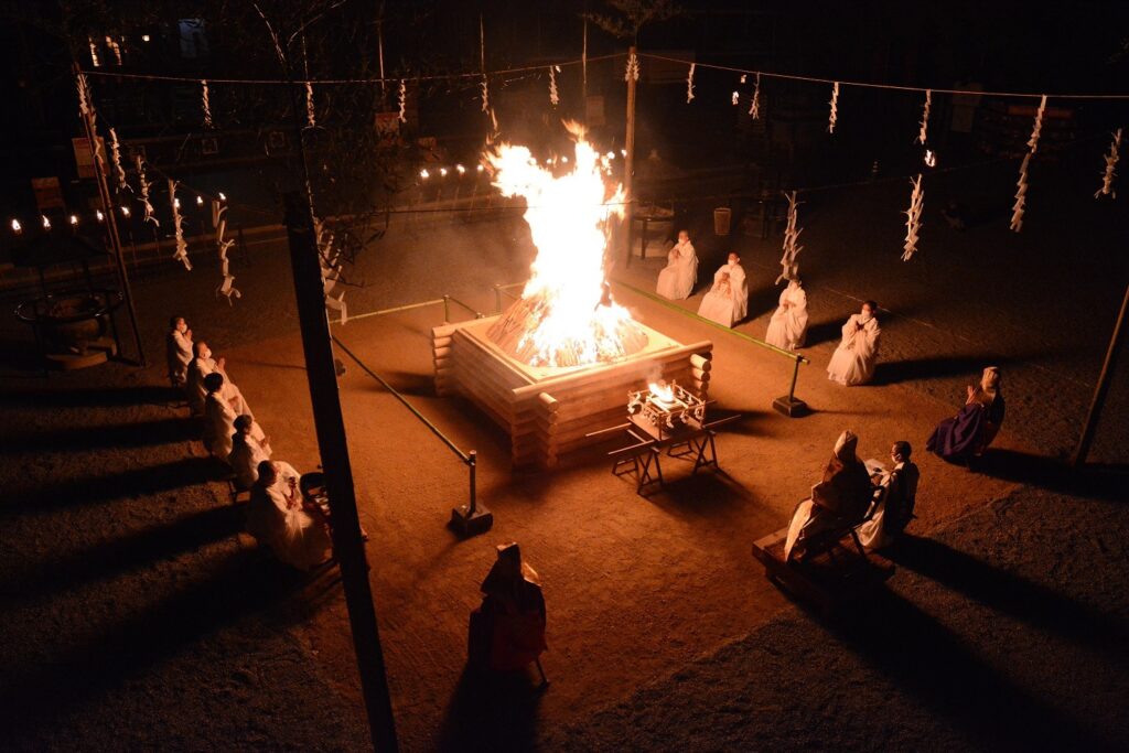 最上稲荷「お火たき大祭」｜岡山県