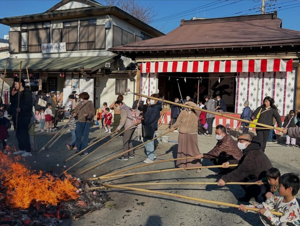 氷川神社「古神札焼納祭」｜相模原市中央区