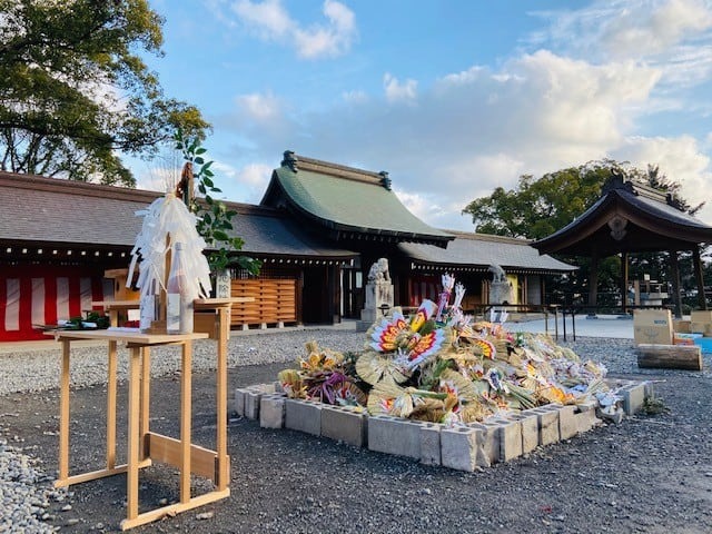 岡田宮「どんど焼祭」｜北九州市八幡西区