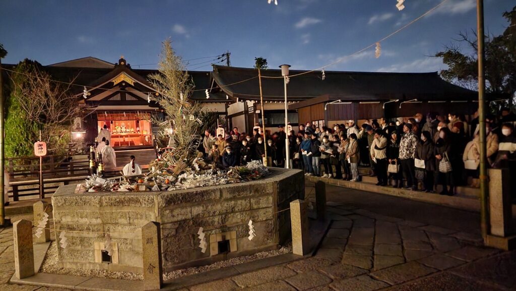 石切劔箭神社「とんど祭」｜東大阪市