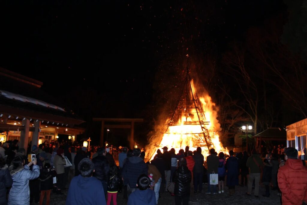 左義長｜射水神社（富山県）
