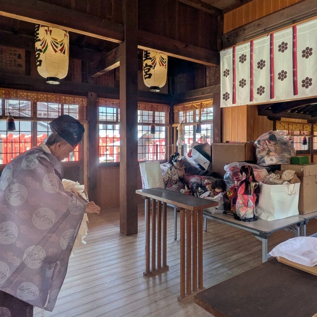 星神社 人形焼納祭｜名古屋市西区